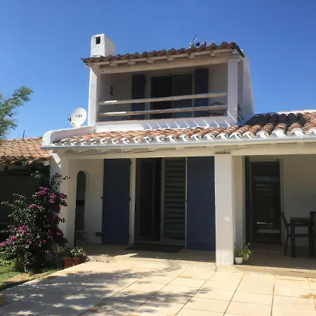 Maison En Camargue Saintes-Maries-de-la-Mer Exterior photo