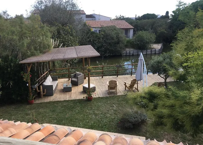 Maison En Camargue